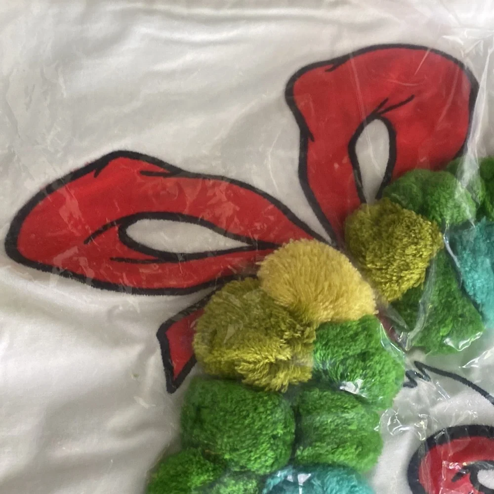 Pottery Barn Teen Dr. Seuss The Grinch Cindy Lou Holiday Pom Pom Pillow Cover